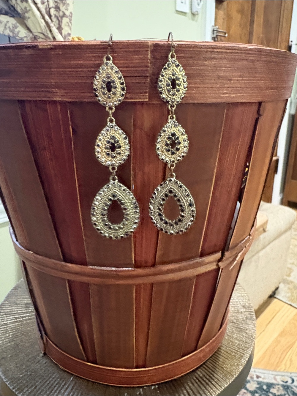 Gold and Black Teardrop Dangle Earrings - Elegant Women Jewelry